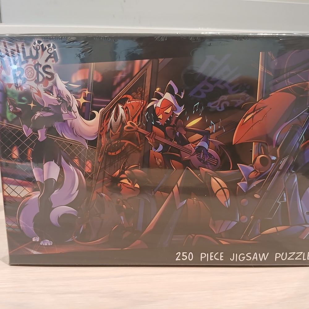 250 Piece Jigsaw Puzzle - Vibrant Multicolor Design